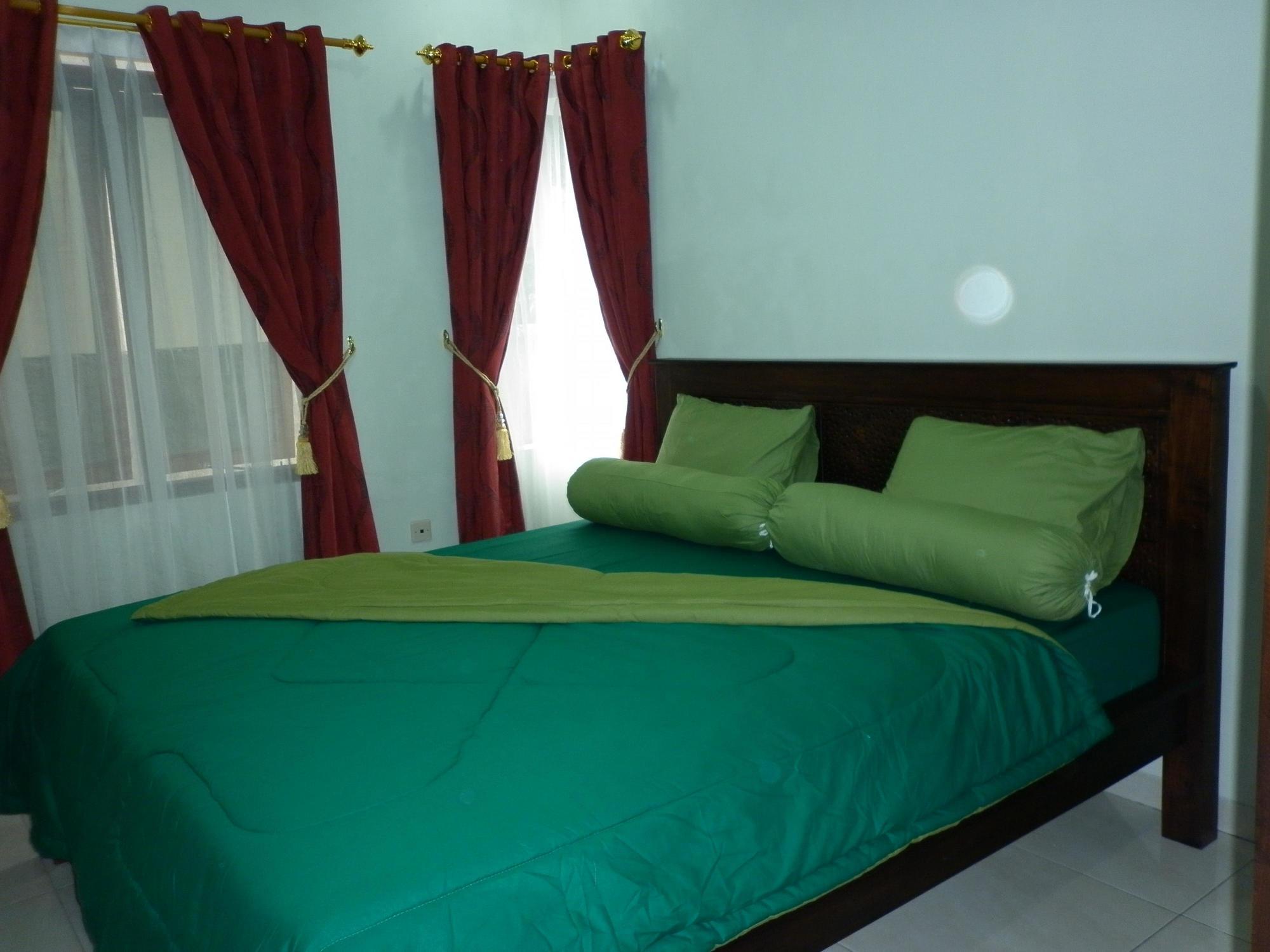 Villa Roemi Bandung Bagian luar foto