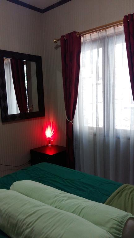 Villa Roemi Bandung Bagian luar foto