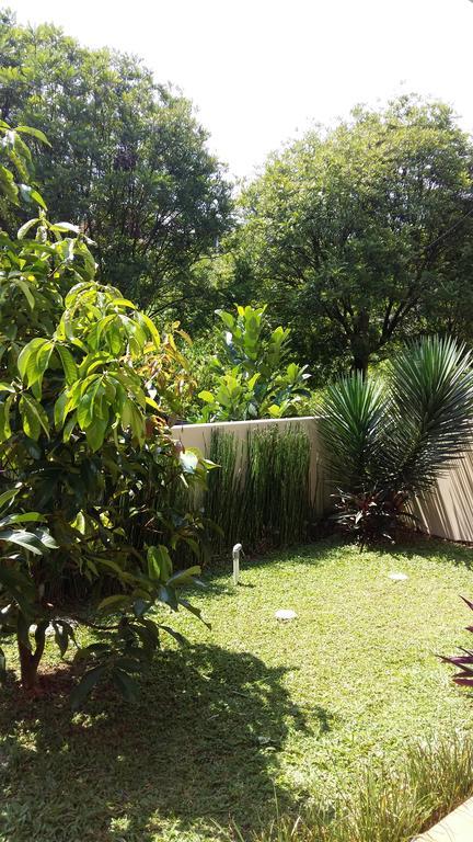 Villa Roemi Bandung Bagian luar foto