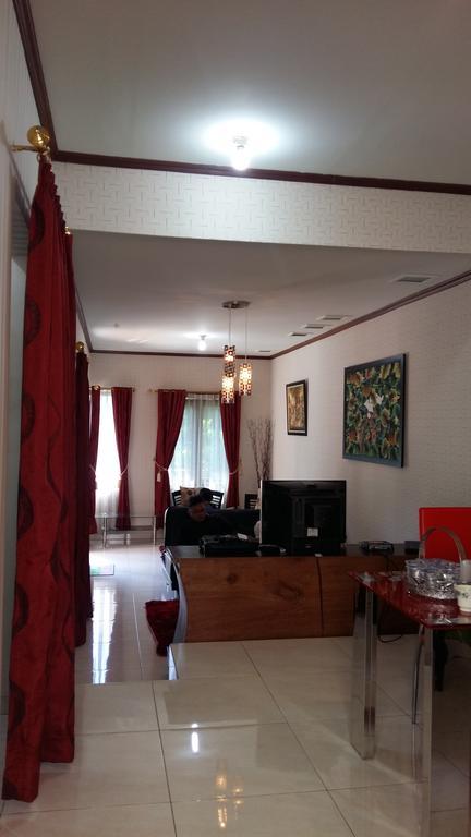 Villa Roemi Bandung Bagian luar foto