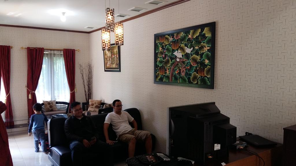 Villa Roemi Bandung Bagian luar foto